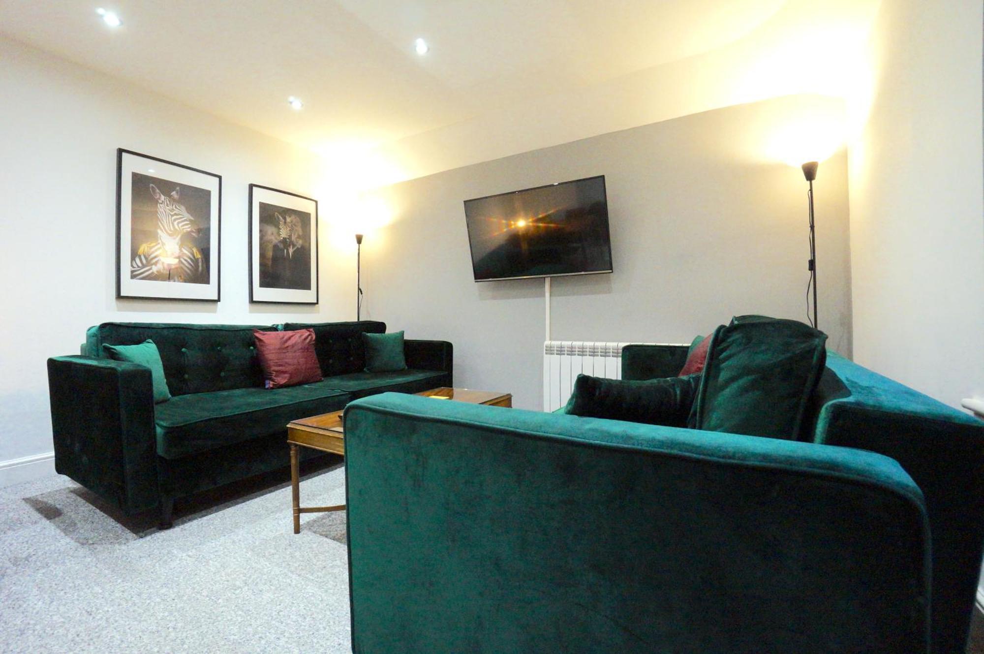 Premium Apartments Thatcham Broadway Exteriér fotografie
