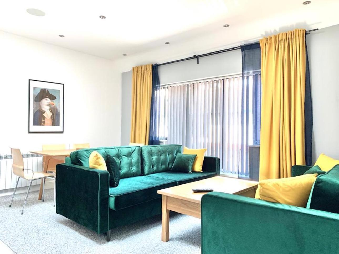 Premium Apartments Thatcham Broadway Exteriér fotografie